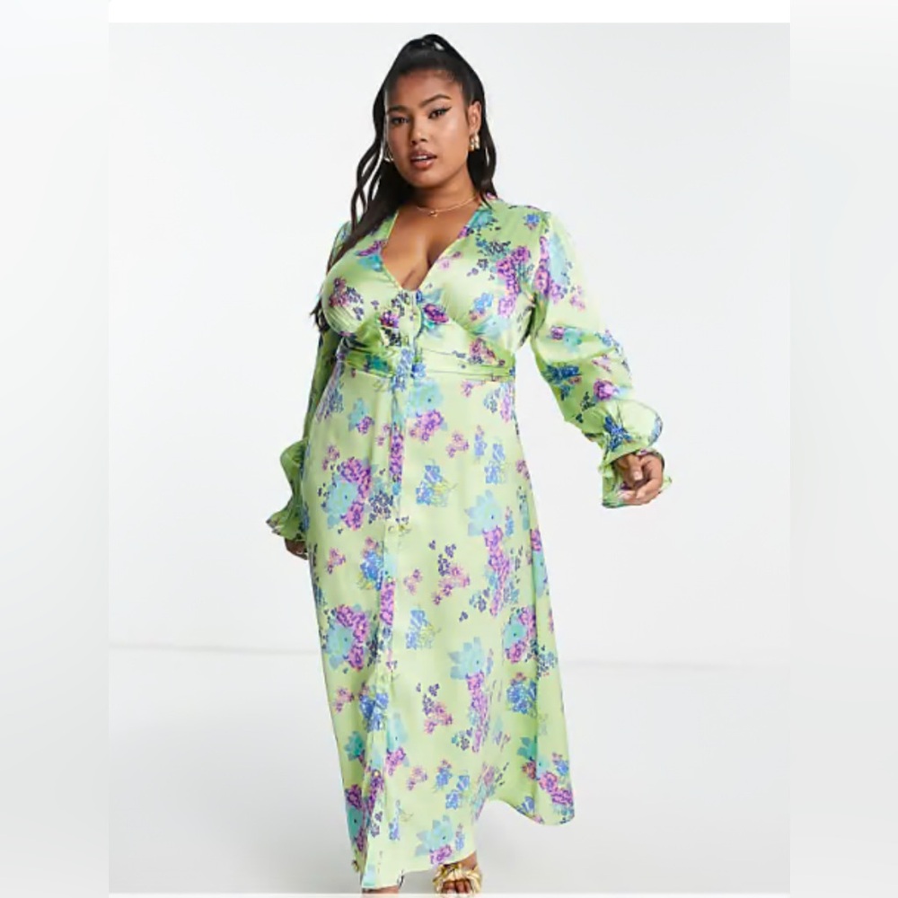 ASOS curve design satin button through tea dress in green floral print. Size 24